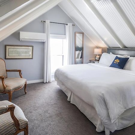 פרובינסטאון Queen Vic Guest House (Adults Only) מראה חיצוני תמונה
